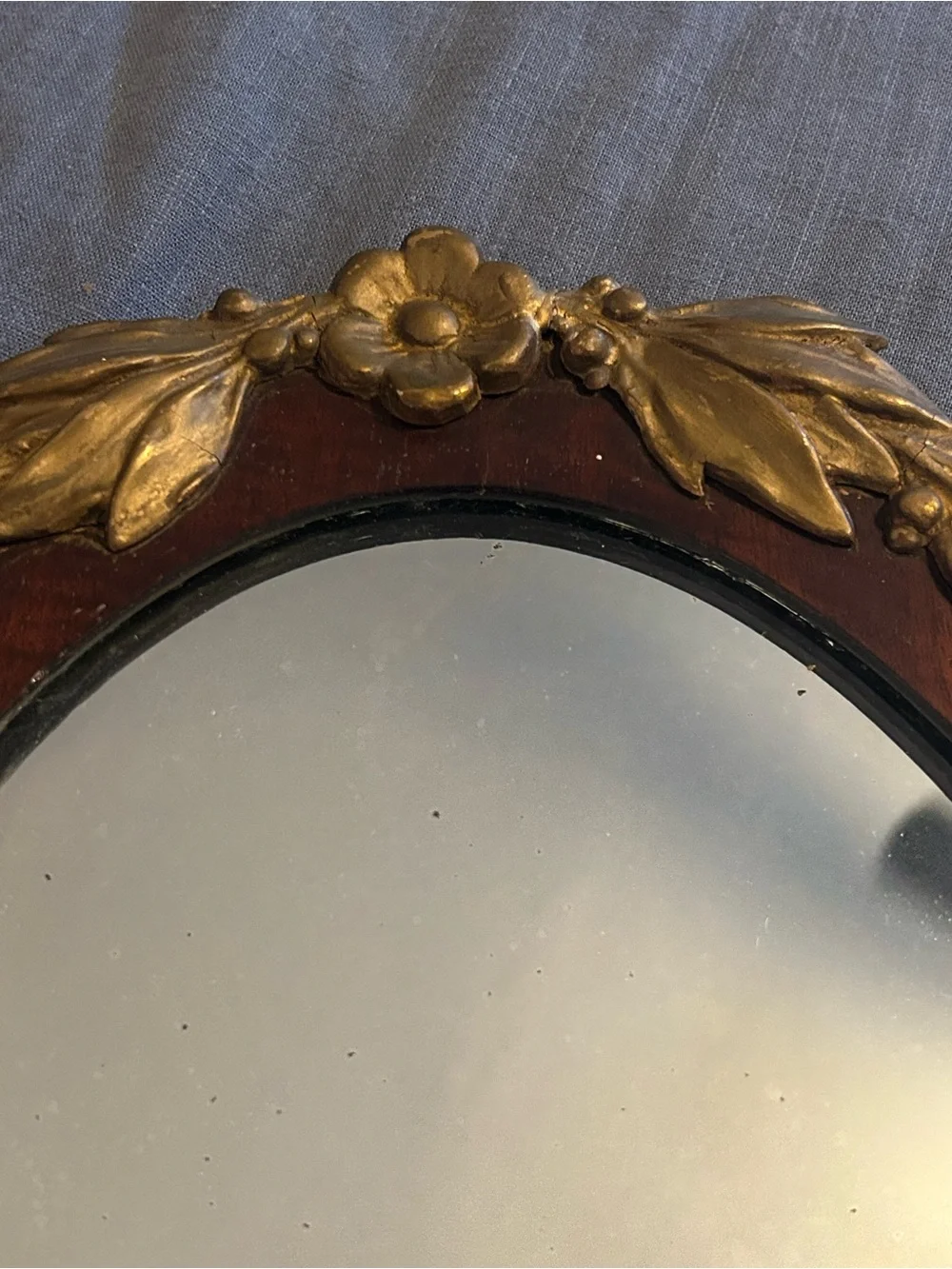 N/A small oval